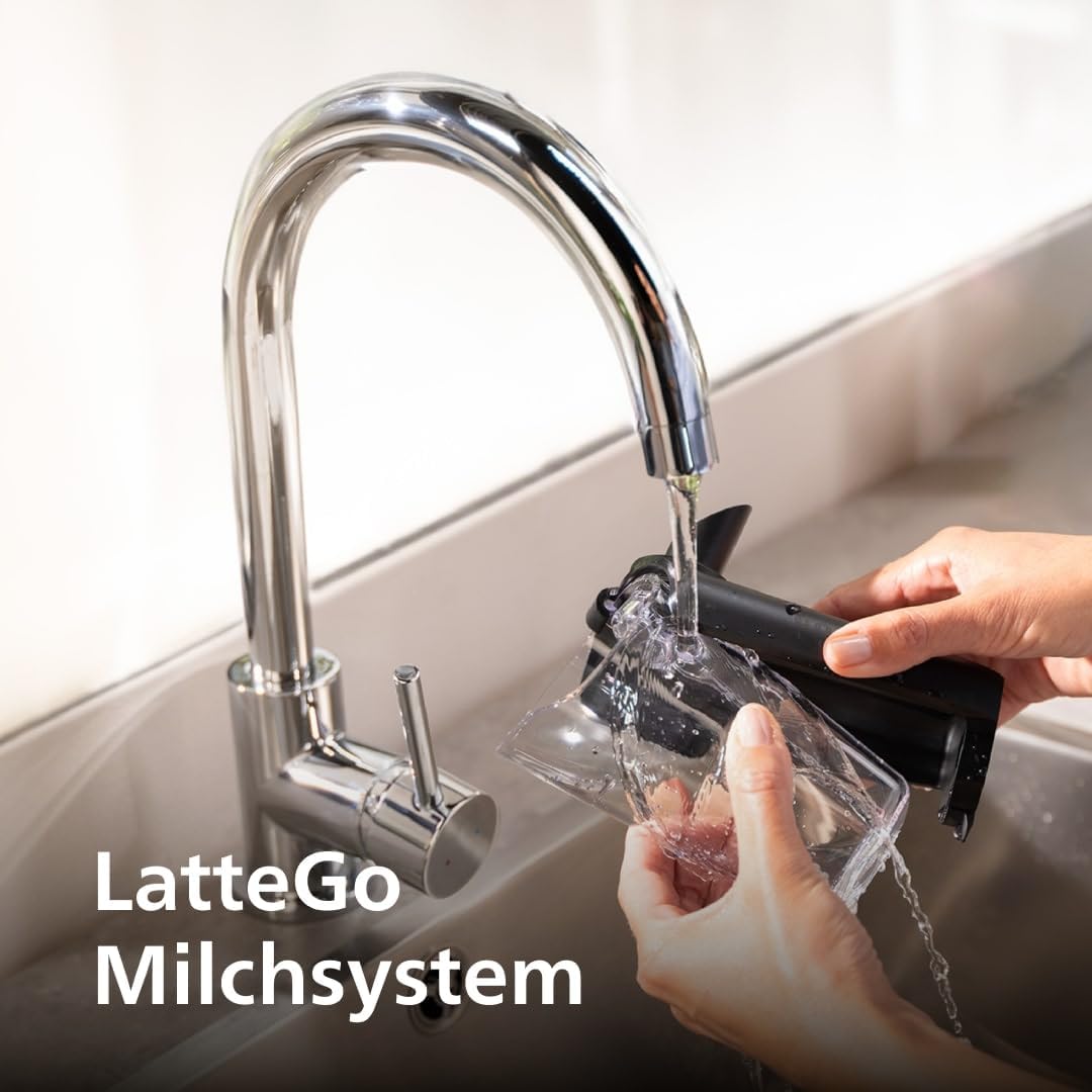 Philips Espressomaschine der Serie 5400 – Genießen Sie 12 Getränke, schnell reinigendes LatteGo, intuitives TFT-Display, anpassbare Kaffeeeinstellungen, erstklassiges Küchendesign (EP5441/50)